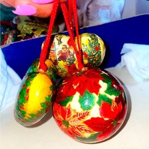 🍀🍀🍀 Heart Shaped Vintage and ball Old World Santa Ornaments Set of 3🍀🍀🍀